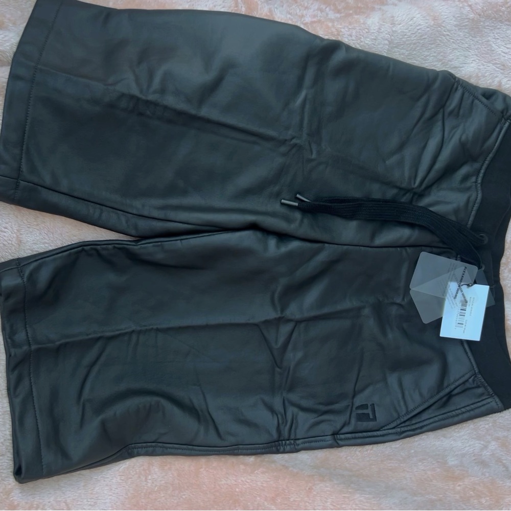 T by Alexander Wang Mens black 100% polyurethane shorts size medium